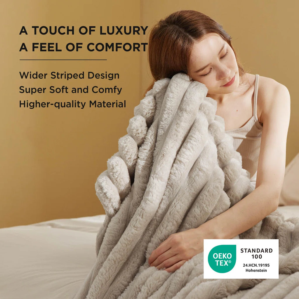 Bedsure Fleece Throw Blanket – Super Soft Cozy Throw for Dorm Bed & Couch – Natural (60x80) – Ideal Gift for College Students