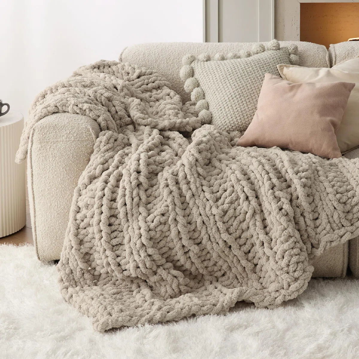 Essential Bedsure 100% Hand Knit Chenille Chunky Throw Blanket For Couch