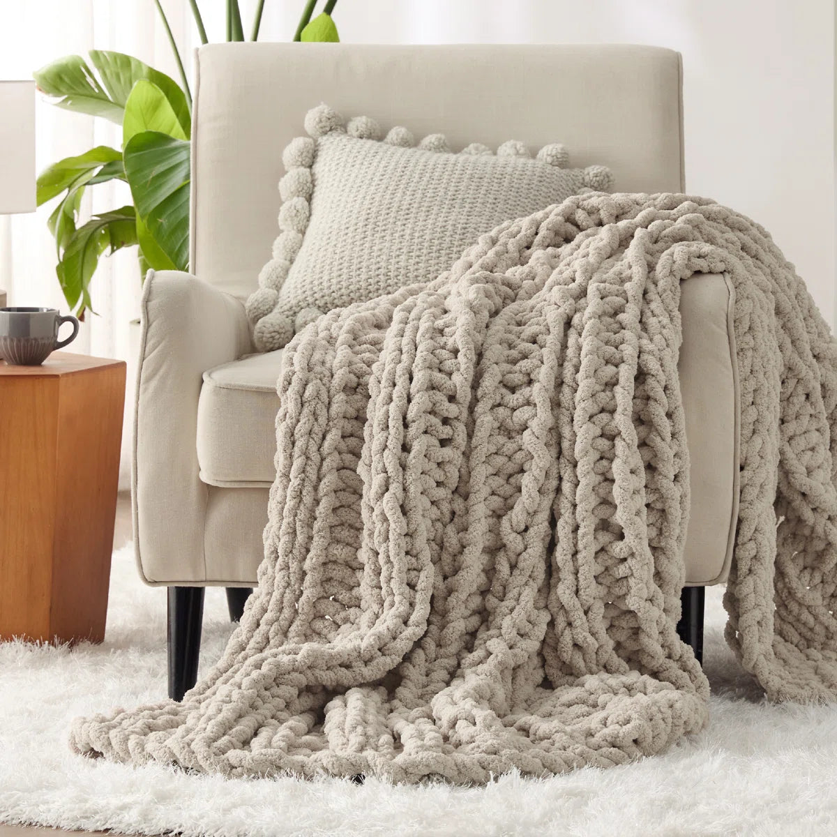 Essential Bedsure 100% Hand Knit Chenille Chunky Throw Blanket For Couch